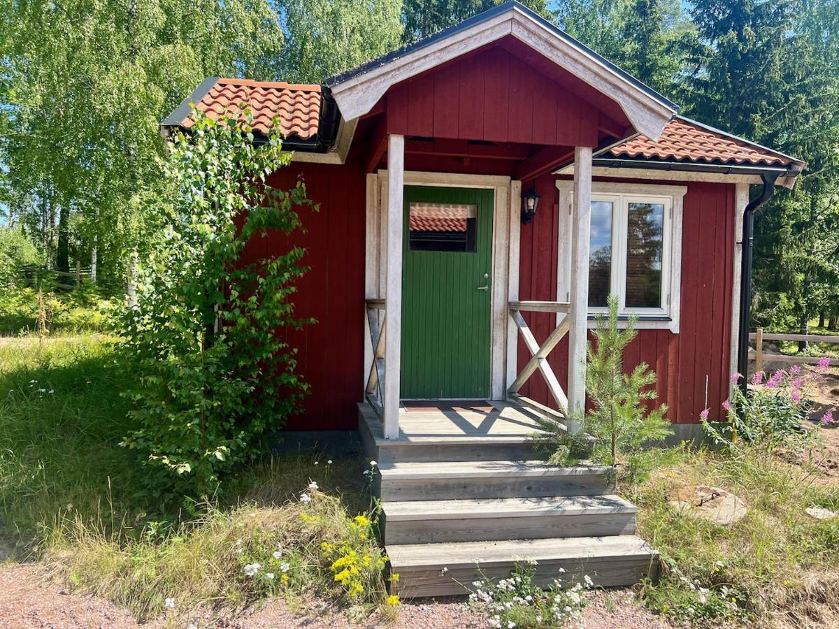 Östhammar Idylliskt Hus Med Sjoeutsikt. 빌라 외부 사진