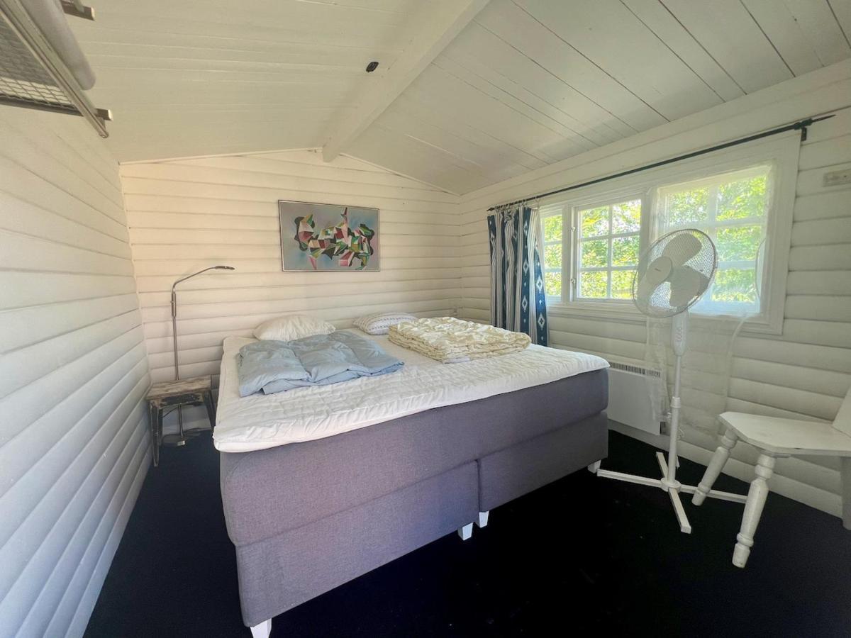 Östhammar Idylliskt Hus Med Sjoeutsikt. 빌라 외부 사진