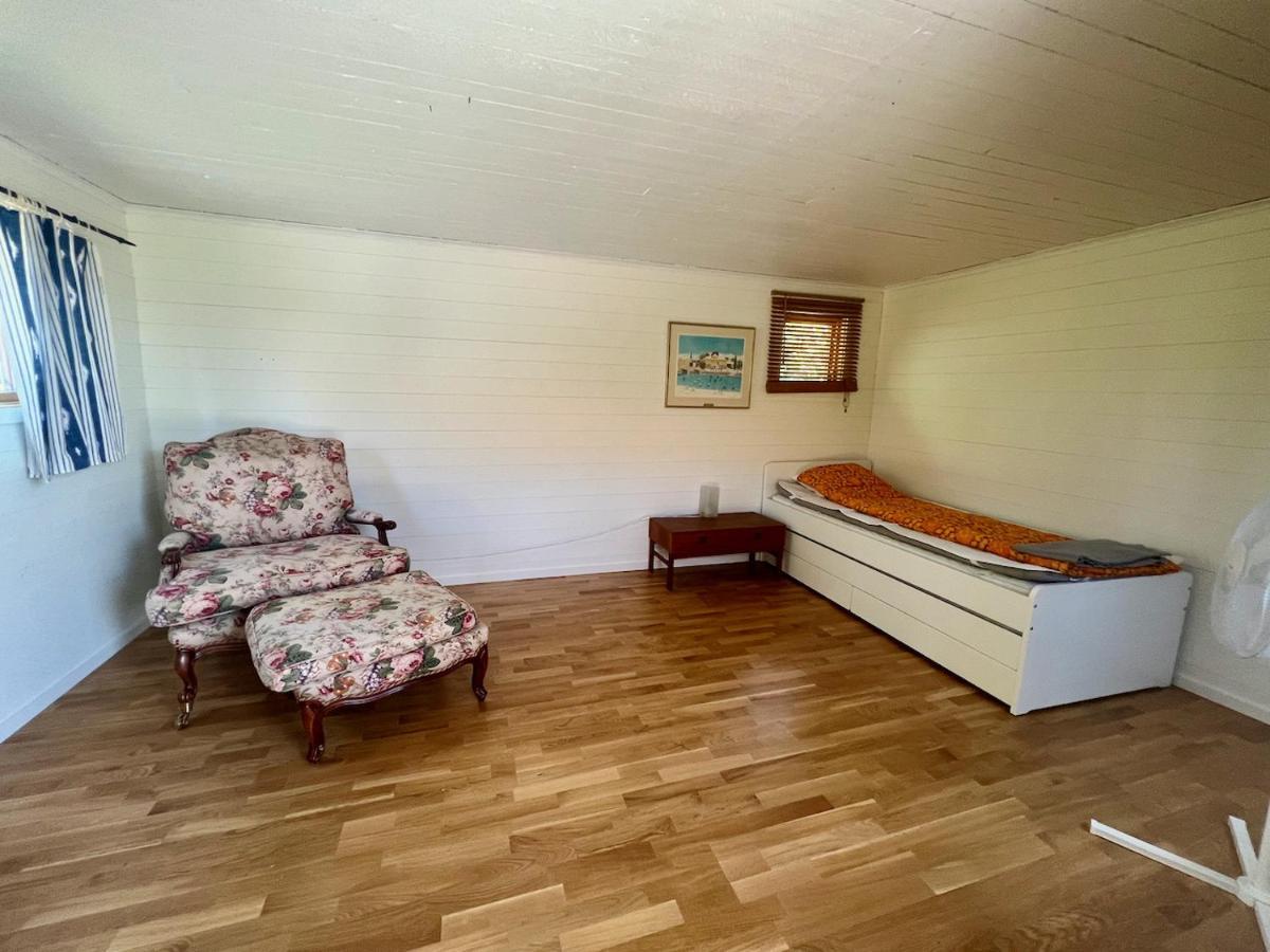 Östhammar Idylliskt Hus Med Sjoeutsikt. 빌라 외부 사진
